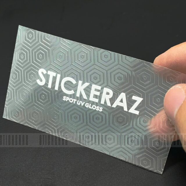 EP0102 - STICKER TRONG SUỐT ĐẾ TRONG CÓ NHỮNG HIỆU ỨNG NÀO? | OPTIONAL PRINTING EFFECT FOR CLEAR STICKER
Thay vì sticker chỉ thể hiện ở dạng 2D cơ bản, với hiệu ứng Spot UV Gloss của STICKERAZ sẽ giúp sticker/namecard/ấn phẩm tạo điểm nhấn giữa các sản phẩm khác. Độ cao thể hiện có thể lên tới 1mm (lớp in dày hơn gấp đôi chất liệu sticker trong suốt đế trong).
Rather than just presenting a basic 2D sticker, the Spot UV Gloss effect from STICKERAZ enhances stickers, name cards, and printed materials with a striking highlight that sets them apart from other products. The raised surface can reach up to 1mm (a printing layer more than twice as thick as the transparent base sticker material).
Tham khảo thêm chất liệu in tại/For more: https://stickeraz.com/danh-sach-list-chat-lieu-in/
#sticker #stickertrongsuotdetrong #stickerdetrong #spotuvgloss
---------
🇻🇳 StickerAZ(SAZ) - Giải pháp sticker từ A tới Z cho người Việt.
☎ Hotline/Zalo: 0789 792 896 - 📥 Email:stickeraz.saz@gmail.com.
🛒 Shopee: https://shopee.vn/stickeraz.saz.
🌐 Website: https://stickeraz.com.
📦 Ship hàng toàn quốc từ Sài Gòn.